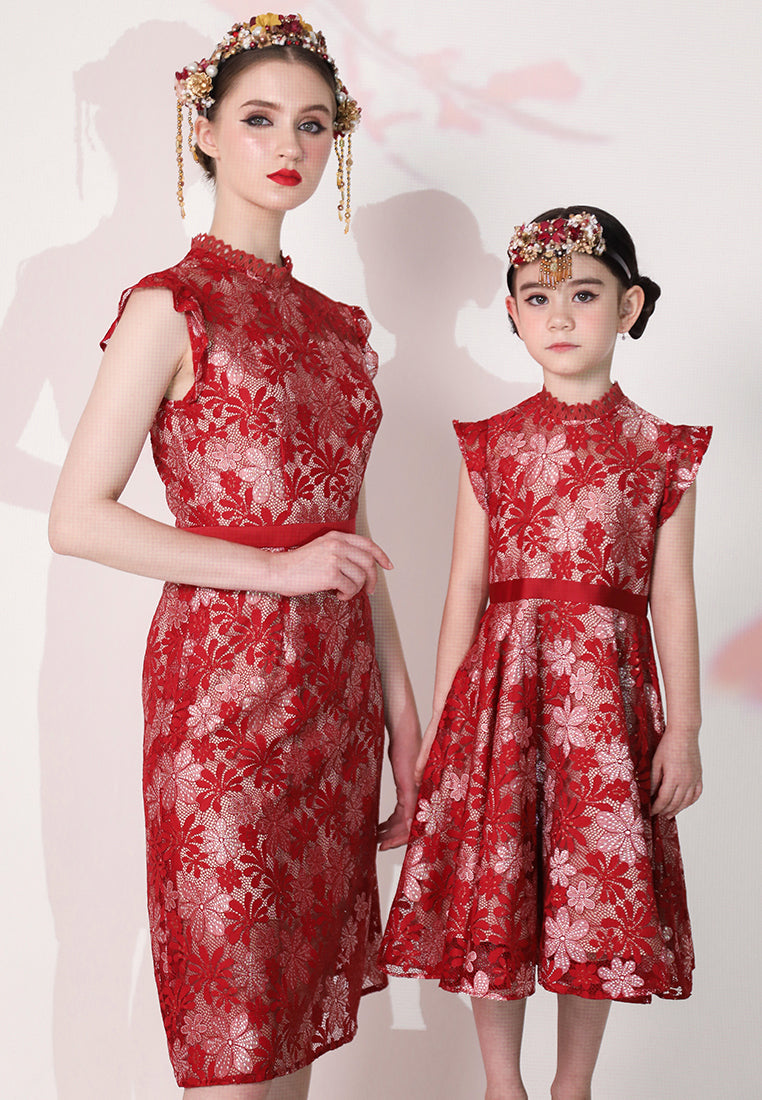 "Poetrist" | Clarita Lace Dress