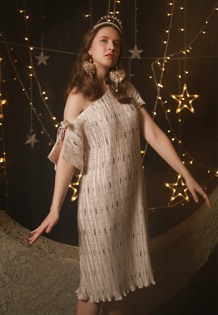 "Storyteller" | Sienna Pleats Dress
